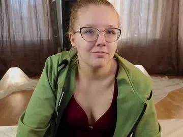 domoniqueepperley — My name is Alina and I am #new model on CB #18 #smalltits #shy #teen #young Goal: tits close to camera [0 tokens remaining]