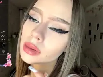 doriscockroft — GOAL: Bite my lips close to you [11 tokens remaining] Welcome to my room I ready for fun Help me dial 30,000 subscribers #18 #lovense #new #bigass #teen