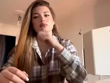 dottybruss — GOAL: big kiss [25 tokens remaining] hi gyus welcome to my room #new #shy  #18 #blond #teen  #natural #cuteface