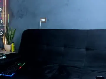 drake_franco — GOAL: oil in the Cock [60 tokens remaining] Welcome my room horny is darling  #master    #new    #cum    #feet    #bigcock
