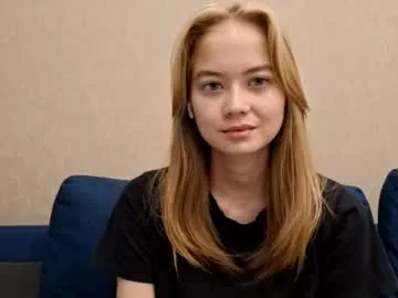 dustidickirson — GOAL: Air kiss I'm glad to see you all <3 #18 #teen #natural #young #shy