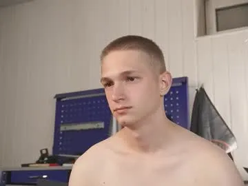 dustyn_fox — [200 Left] Show you how good can my dick look? #young, #18, #bigcock, #tease, #muscle