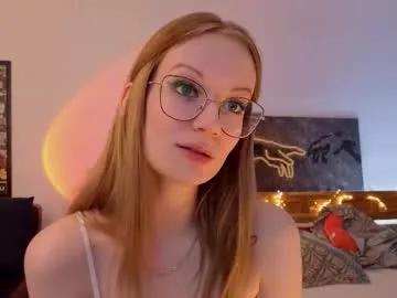 edlin_gail — GOAL:  eye contact  // It's Edlyn! FAN CLUB = FREE T G #new #18 #bigboobs #bigass #teen [7 tokens remaining]