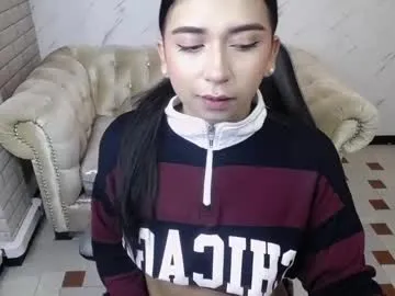 elektra_v_ — GOAL: Flash tits [49 tokens remaining] Welcome to my room! #new #latina #feet #daddysgirl #young