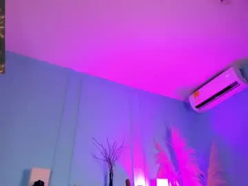 elizabeth_vonsweet — GOAL: ride dildo [777 tokens remaining] Welcome to The Room of desires!!! #anal #latina #fuckmachine #squirt