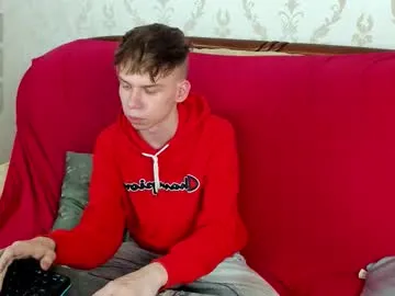 elliot_mars_ — I'm new here, my chat is active, let's get acquainted - Goal: Drops of cold water on my torso [60 tokens left] #18 #new #teen #skinny #young