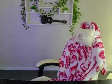 elsie_cutties — Play with the nipples [50 tokens left] #puffynipples #smalltits #18 #daddysgirl  #cute