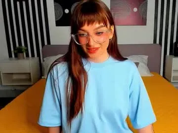 emilytylerr — take off my T-shirt #new #nonude #shy #c2c #pvt [332 tokens remaining]