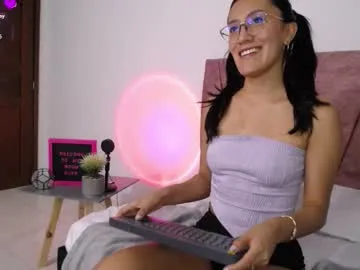 emma_glowof — Latina hot #lovense #bigass #hairy #smalltits #fit