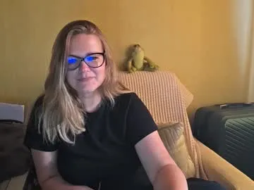 emma_misty_ — Emma_misty_'s room #blond #natural #cute #glasses