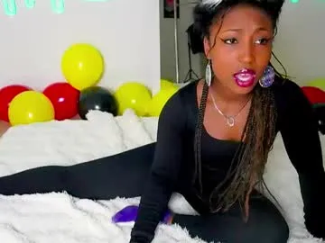 emmasanzoficial — GOAL: I move my hips [71 tokens remaining] Welcome to my room!  #natural #ebony #squirt #lovense #new