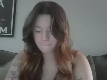 endlesslyevie — edging to porn...lets cum together in pvt <3 i need a weak man to drain ;) REC PVTS ON! #findom #natural #femdom #brunette #tattoos [55 tokens remaining]