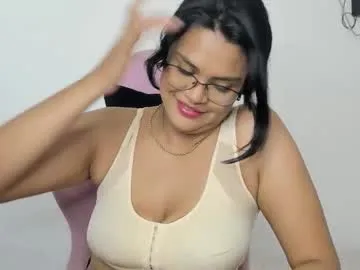 engie__ — GOAL: Sexy dance + russian straw [333 tokens remaining] Welcome to my room! #high #latina #squirt #anal #BBW