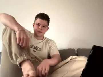 eric20027 — Freechat on Chaturbate