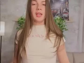 erindewyer — Goal-lick my tender lipsHi, my name is Agness ! #18 #lovense #young #new #shy [6 tokens remaining]