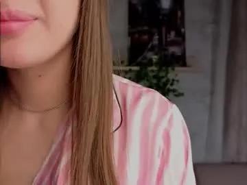 erindewyer — Goal- Touch my soft lips Hi, my name is Agness ! #18 #lovense #young #natural #shy [0 tokens remaining]