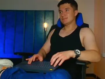 ethanconnor_ — GOAL: naked and show oil  I promise you a show you will not forget. #bigcock #muscle #lovense #cum #latino
