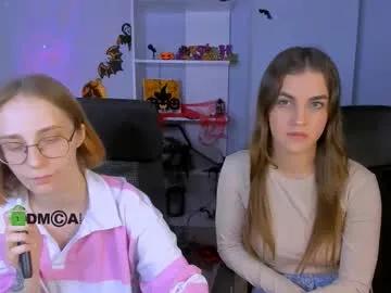 evalora_vei — GOAL: flash tits [143 tokens remaining] Welcome to my room! #feet #naked #teen #lovense #new