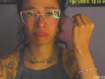 evil_miss_palpatin — Im back, weekend vibes!TURN ME OOOON + SHAKE SITH BOOTY [343 tokens left] #hairy #lovense #latina #squirt #tattoo