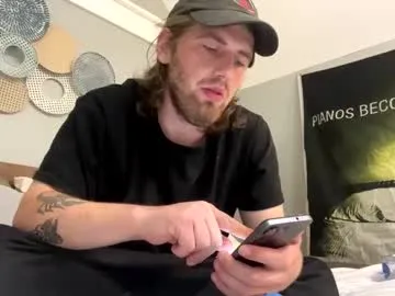 explosive_andyy — Take off a piece of clothing [70 tokens remaining]