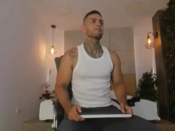 ferxomagno — GOAL: Flex Biceps Today I feel very hot ... I want you to turn off this fire active, ready to make me vibrate!   #lovense  #anal #bigcock #gay  #cumshow
