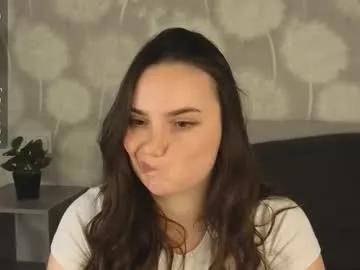 flirtbubble — GOAL: Squeeze my tits [42 tokens remaining] Welcome to my room! #new #feet #cute #19 #bigboobs
