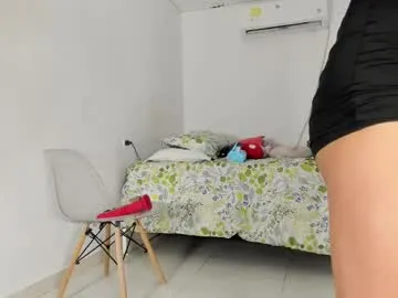 flor_herrera1 — They missed me? #ebony #latina #lovense #anal #squirt