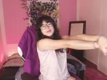 flora_blue — Goal: see under top #Tease #smalltits #Peek #Dance #cute - Next Goal: Touch my ass while dancing + 3 soft spanks