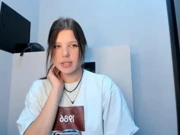 foxy_dreamss — Foxy_dreamss's room #18 #lovense #new #squirt #teen