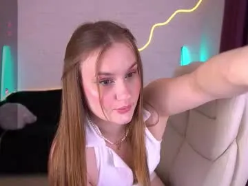 foxyykate — Dont let my cute shy looks fool you!! #cute #dirtytalk #new #bigass #blowjob