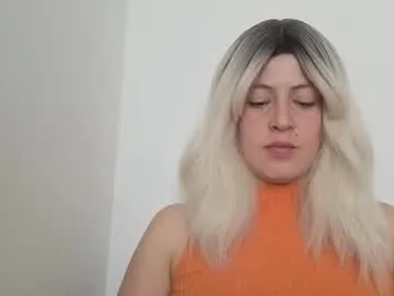 francescaasmith — suck fingers [520 tokens left] hello guys #blonde #smoke #new #squirt #bigboobs