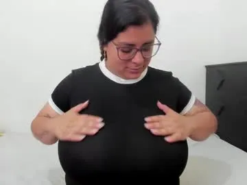 fromheaven_ — oil in boobs [9 tokens left] #mature #latina #bigboobs #curvy