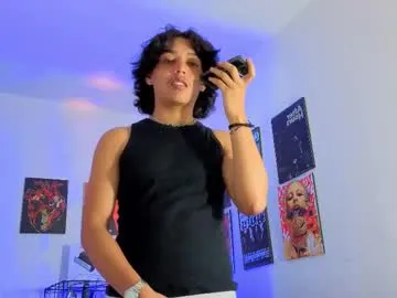 gaeloconner — GOAL: HEY COME PUT NAUGTHY WITH ME [222 tokens remaining] Welcome to my room! #master #dominant #bdsm #latino #smoke #feet