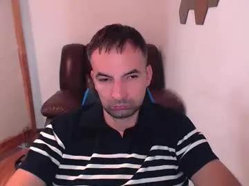 gianni_lion — Gianni_lion's room #tall #muscular #findom #darkhair #italian