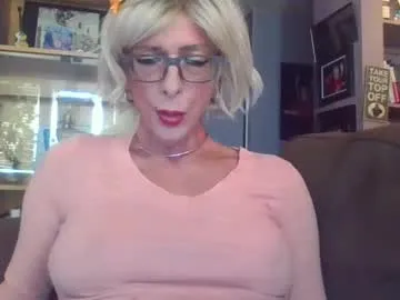 girlinrock — Freechat on Chaturbate