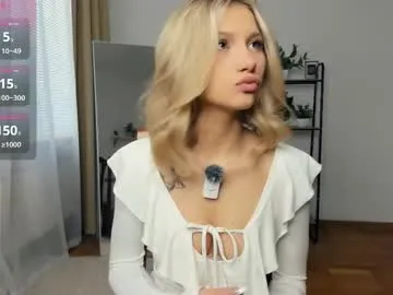 glossybabe_ — wish me good luck !? lovense work ... call me Cherry :) #18 #bigboobs #new #blonde #teen [10 tokens remaining]