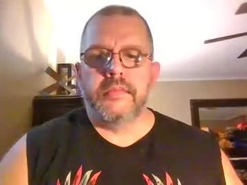 gobey33 — welcome to gobeys room I #new  #dadbod  #mature    1000 followers we will do a free cum show for everyone