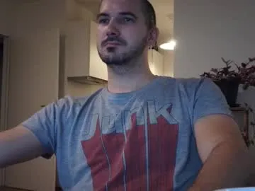 goldnic_10 — get naked   !!  #twink #young #chat #cum #squirt [0 tokens remaining]