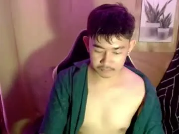 han_davis — make me cum  #asian #smallcock #femboy #daddysboy [2221 tokens remaining]