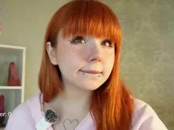 hannah_lourens — Make moan daddy. Tip 40,77,230,666  if you want to make my pussy feel so good - Goal Reached! #redhead #fuckmachine #anal #squirt #teen
