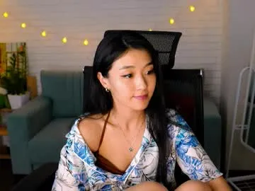 hannarosie — lets sexy dancee!  #asian #feet #braces #18 #shy [1500 tokens remaining]