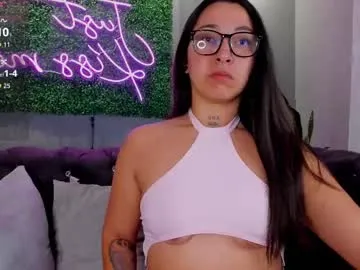 haze_vibes — Make me wet! Lets play horny  / Hey! follow me here/ pvt on ask in pm / #latina #anal #squirt #bigass #curvy [2603 tokens remaining]