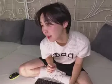 heejinwang — GOAL: Take off t-shirt [77 tokens remaining] Welcome here! #twink #femboy #18 #asian #gay
