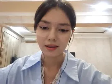 helgakraszewski — Goal: air kiss :) Hi all! My name is leedam. I really need your support.:) #new #shy #asian #18 #teen [6 tokens remaining]