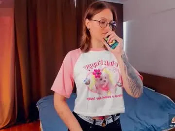 hesterdanneman — Air kiss for u Hello CB! I'm Sally, and today I'm going to play with you and have fun. #18 #bigass #natural #shy #new [15 tokens remaining]