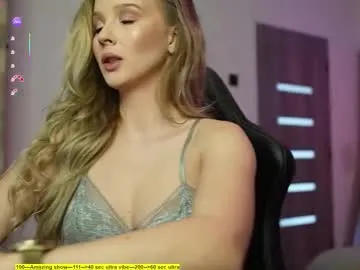 hey_siry — Welcome October, let s warm together111-222 tks ultra high -make me happy - Multi Goal: GET ME WET WITH EVERY GOAL [23 tokens left] #blonde #skinny #smoke #feet #squirt