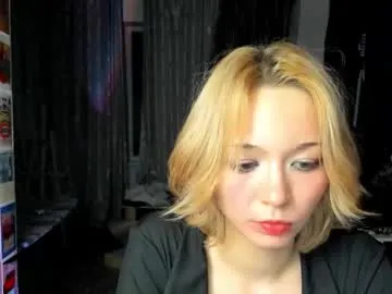 hi_diana — GOAL: neck play [0 tokens remaining] tip more for more interesting goals! #cute #shy #daddy #18 #sexy #shorthair #lovense #skinny