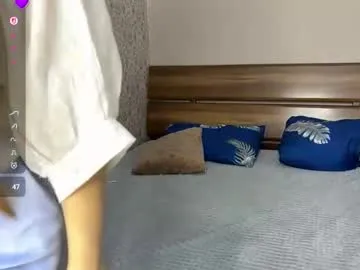 hildaaxley — Hi dears<3 Goal:Show my boobs and take off my top #lovense #18 #bigass #teen #bigboobs [60 tokens remaining]