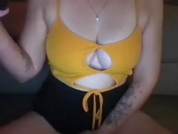 hotgirlbigbutt — #bigass #bigassandtits #curvy #naturalbody #bigboobs #naturaltits