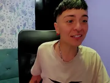 hothannah_ — GOAL: 120 show ass [990 tokens remaining] Welcome to my room #lesbian #tomboy #slim #saliva